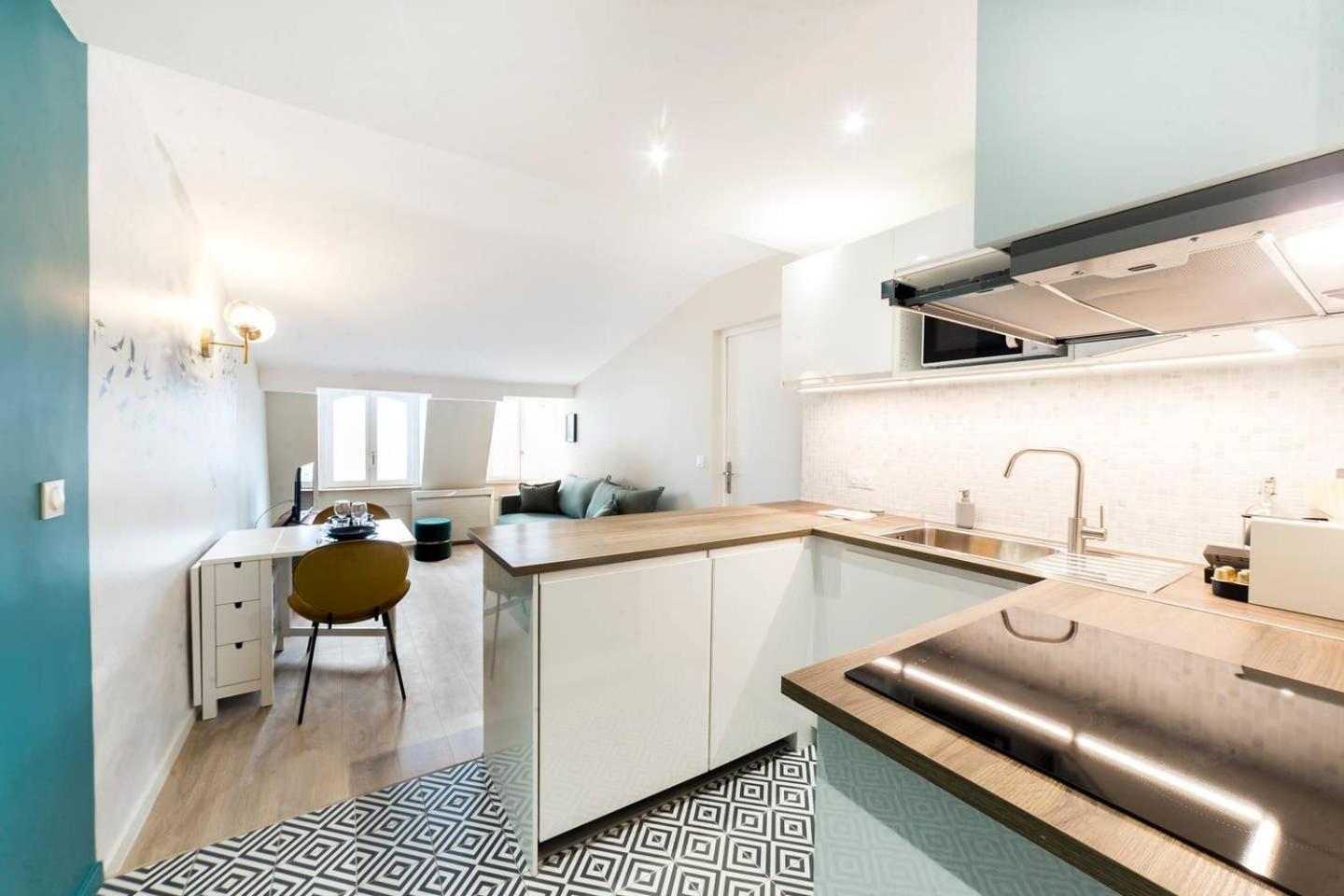 Nid Douillet Avec Vue Leilighet Lyon Eksteriør bilde